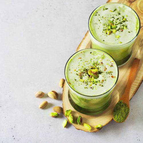 MATCHA LATTE À LA PISTACHE