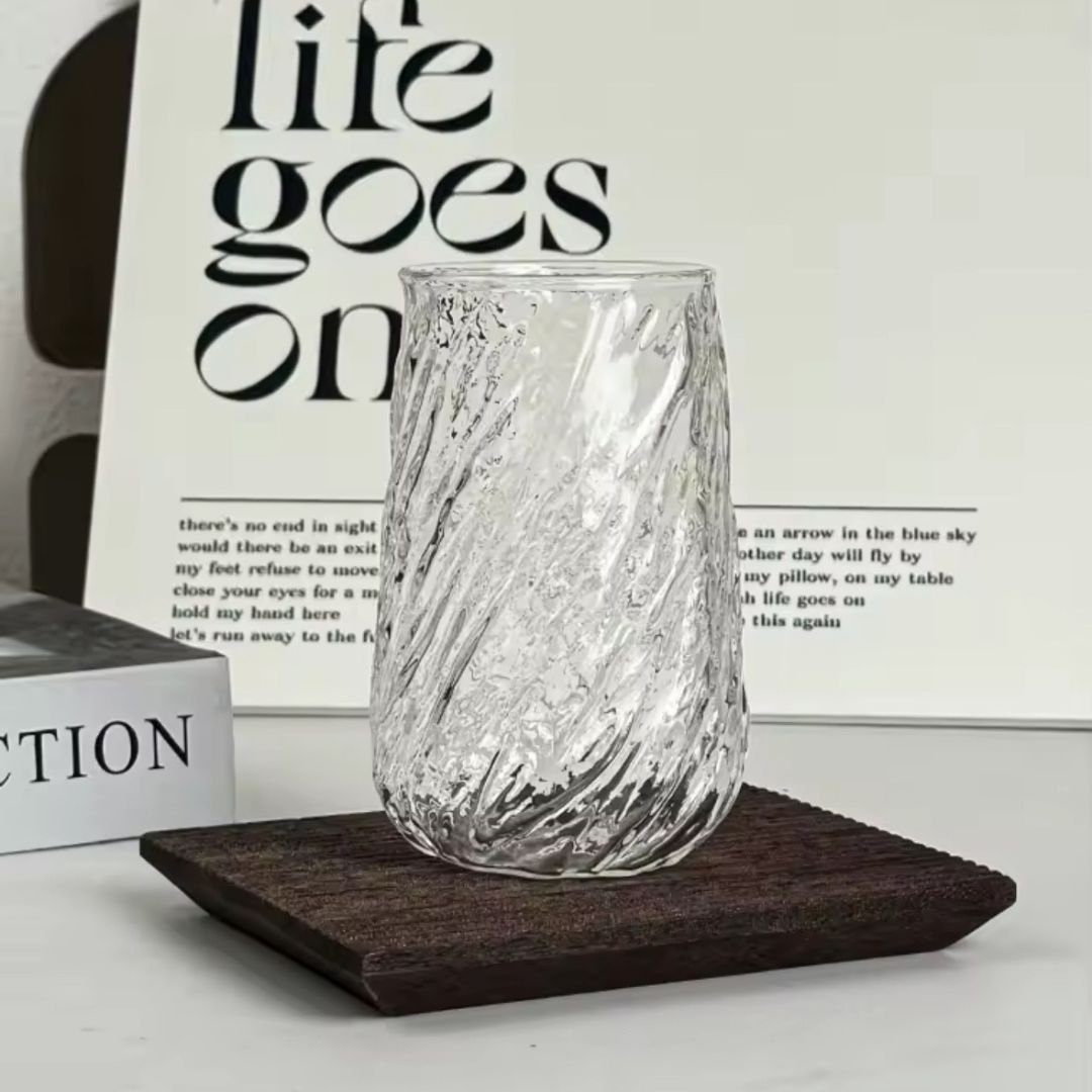 VERRE STRIÉ